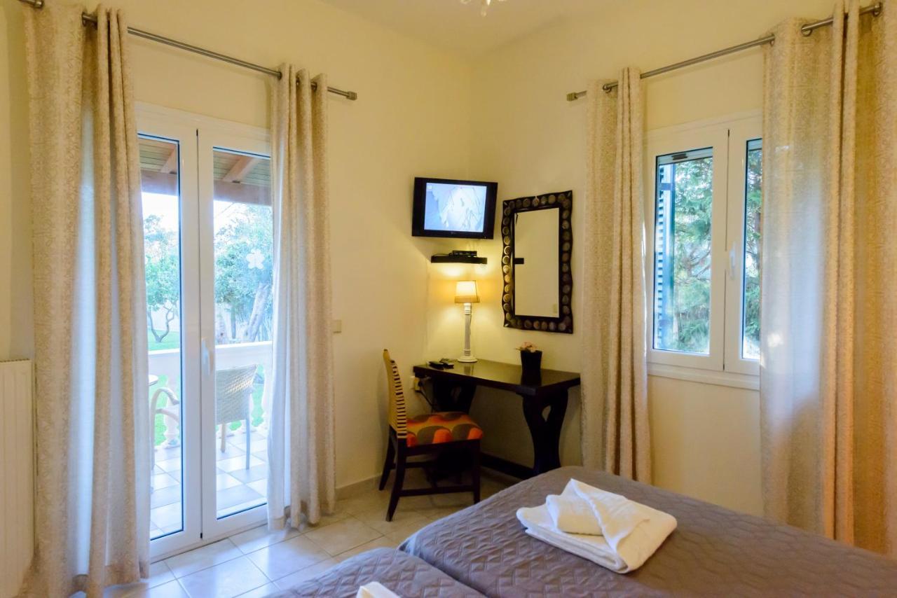 Halikounas Villa Maxim With Private Pool & Tennis Court מראה חיצוני תמונה