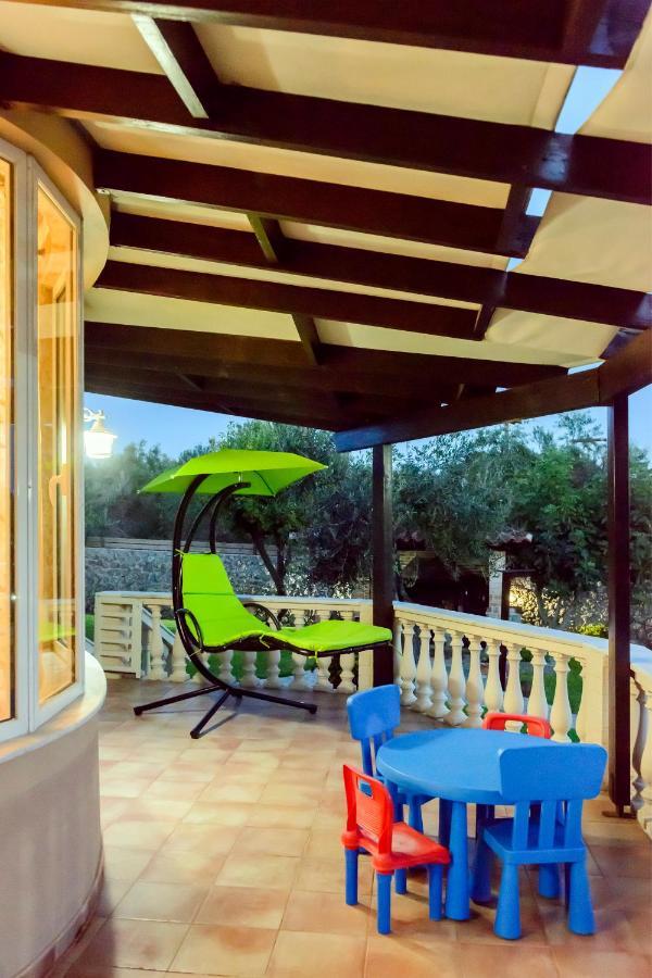 Halikounas Villa Maxim With Private Pool & Tennis Court מראה חיצוני תמונה